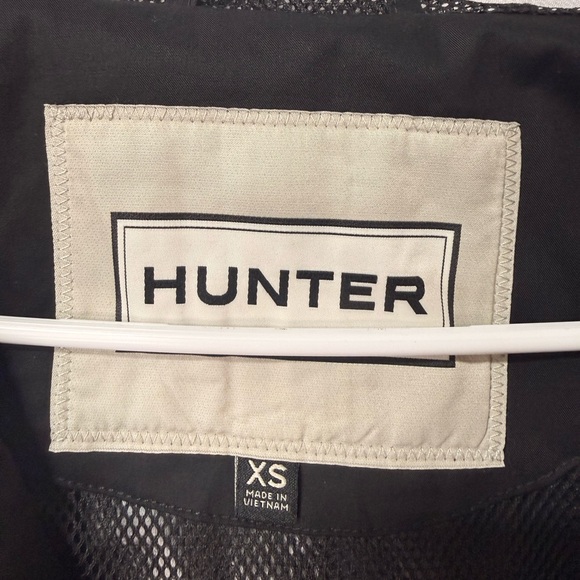 Hunter Water-Resistant Black Jacket - Picture 8 of 9